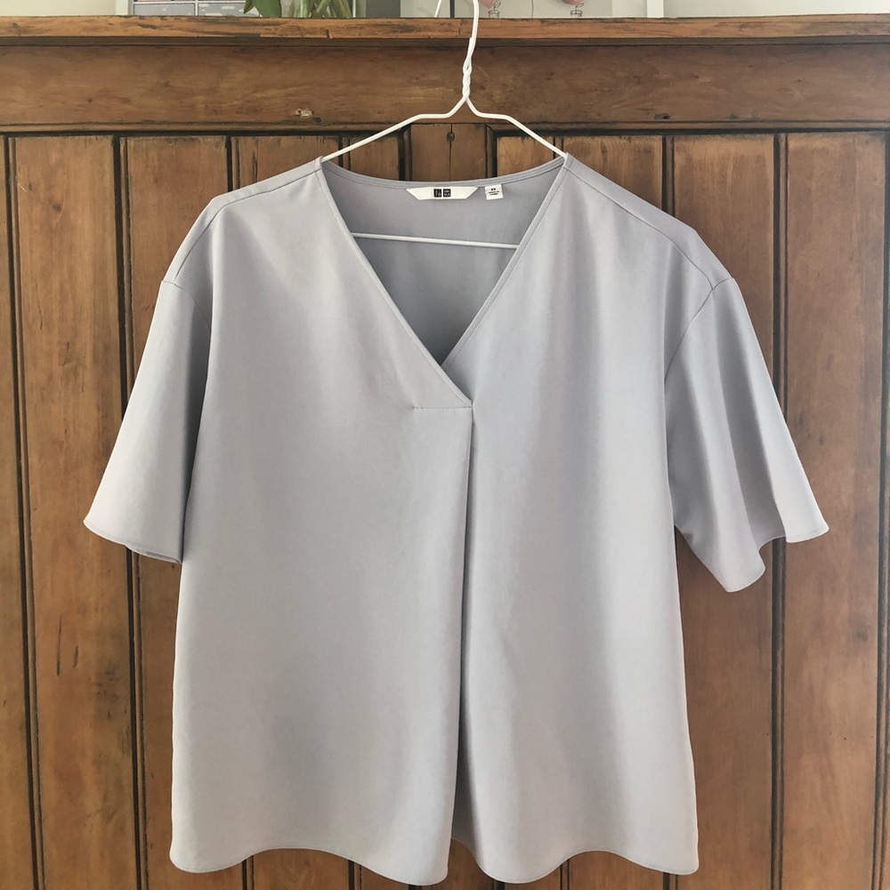 UNIQLO V-Neck Blouse